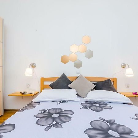 Apartment Sofia ดูบรอฟนิก ภายนอก รูปภาพ