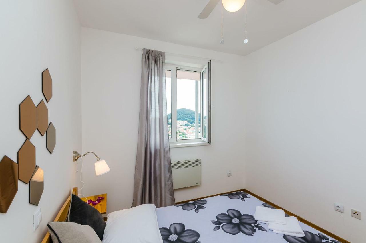 Apartment Sofia ดูบรอฟนิก ภายนอก รูปภาพ
