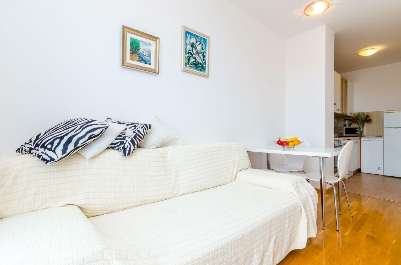 Apartment Sofia ดูบรอฟนิก ภายนอก รูปภาพ