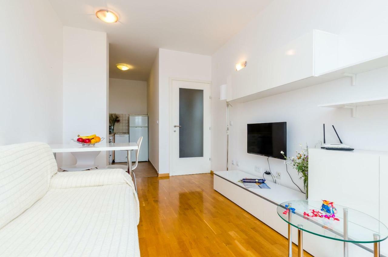 Apartment Sofia ดูบรอฟนิก ภายนอก รูปภาพ